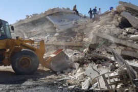 انفجار ضخم يدفن عوائل كاملة تحت الركام شمالي إدلب