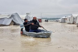 صورة ساخرة تلخص حالة مخيمات الشمال السوري