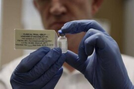بريطانيا تكشف موعد إطلاق اللقاح المنتظر ضد كورونا .