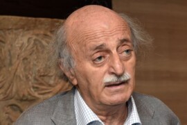 جنبلاط للأسد: حل عنّا شوي