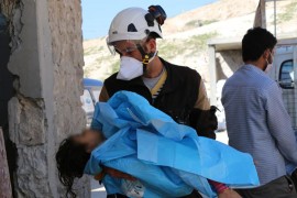 سوريون يحيون ذكرى مجزرة خان شيخون الكيماوية: “لا تخنقوا الحقيقة