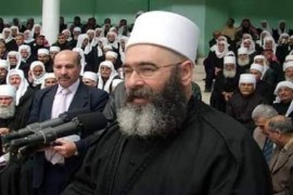 زعيم “الموحدين الدروز” في سوريا يرفض بقاء بشار الأسد في السلطة