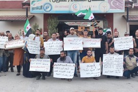 وفد من رابطة المستقلين الكرد السوريين يشارك بوقفة احتجاجية في مشفى الشفاء .