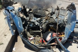 انفجار عبوة ناسفة داخل سيارة  في مدينة عفرين يؤدي إلى استشهاد وجرح العديد من المدنين .