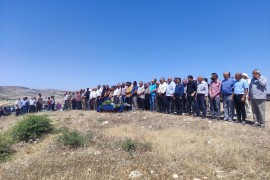 وفد من رابطة المستقلين الكرد السوريين في عفرين يشارك  بمراسيم دفن شهداء مجزرة عفرين.