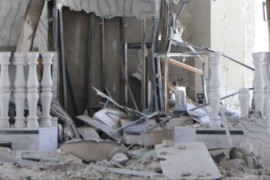 ميليشيات الفرقة الرابعة وإيران، تقصفت ظهر  المسجد العمري بدرعا البلد بصاروخ أرض أرض من نوع “فيل”.