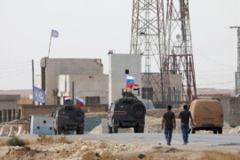 قائد القوات الروسية لـ قسد: لا يمكننا حماية من هم خارج سلطة الحكومة السورية
