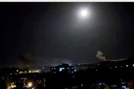 غارات جوية  إسرائيلية  تستهدف الميليشيات الإيرانية بمحيط دمشق.