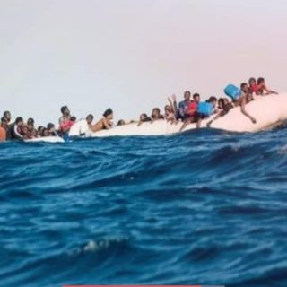هربا من ممارسات ميليشيات pyd-pkk الارهابية …  أربعة أشخاص   يفقدون حياتهم بغرق قاربهم ليلة الأمس مقابل السواحل الجزائرية.
