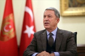 وزير الدفاع التركي يؤكد استمرار عملية مخلب السيف ضد ميليشيات pyd-pkk الارهابية