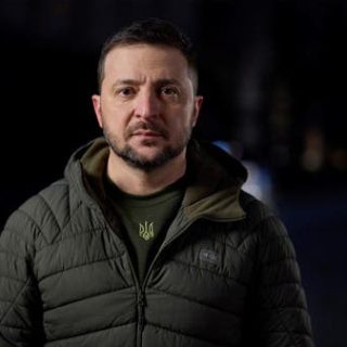 زيلينسكي يتهم روسيا بتحويل سوريا إلى أنقاض ومساعدة الأسد على استخدام السلاح الكيماوي