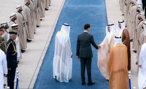 النظام السوري و”الحضن العربي”.. انعطافة وأبواب مشرّعة ومبادرات