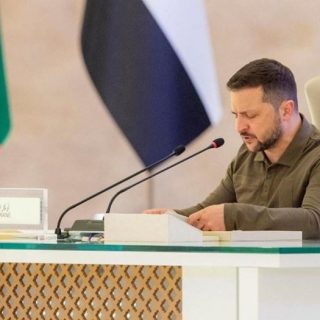 عالمان لا يلتقيان في قمّة جدّة