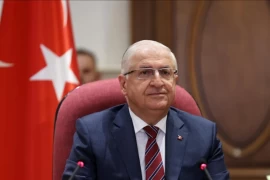 وزير الدفاع التركي يكشف آخر مستجدّات التطبيع مع الأسد