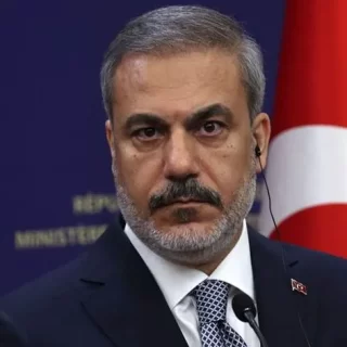 تركيا تؤكد مجددا انها لن تنتظر الاذن من أحد لمحاربة ميليشيات pyd-pkk الإرهابية في سوريا والعراق.