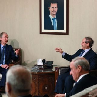 بيدرسون في دمشق لمناقشة مقترح النظام حول انعقاد “الدستورية”